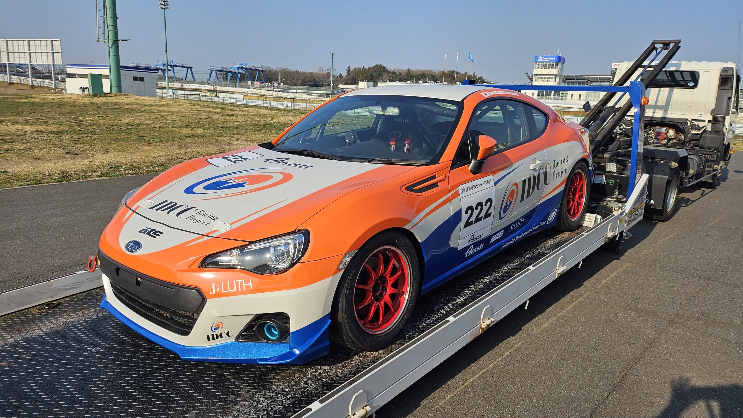 カラーリングをした222号車