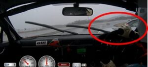 突然迫る前走車