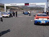 グリッドで待つ5号車